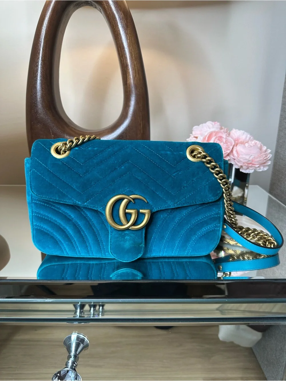 Small Gucci Teal Velvet GG Marmont Shoulder Bag with Gold Hardware - Picture 2 of 12